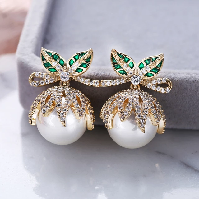 Shining Fresh Pearl Earring