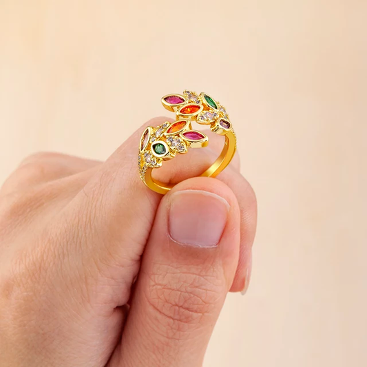 Elegant Multicolored Leaf Ring