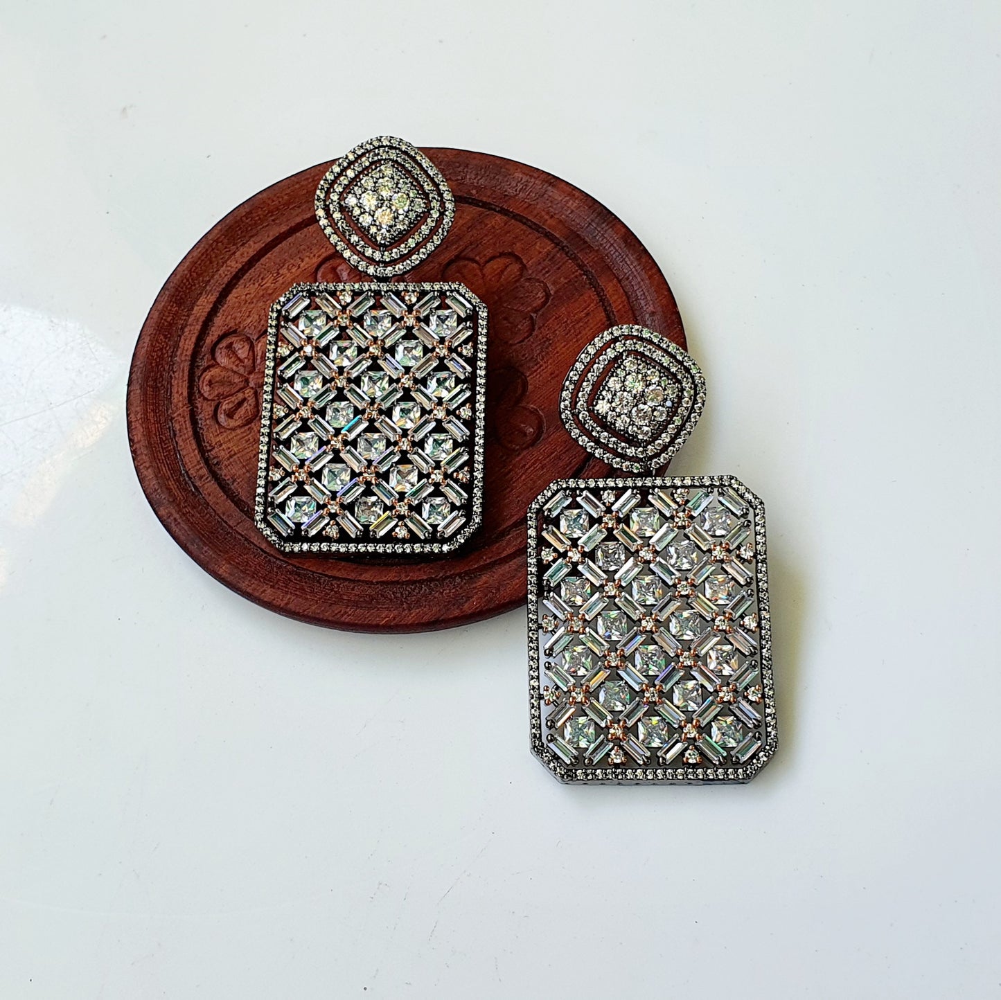 Stunning 2 tone Rectangle Earring