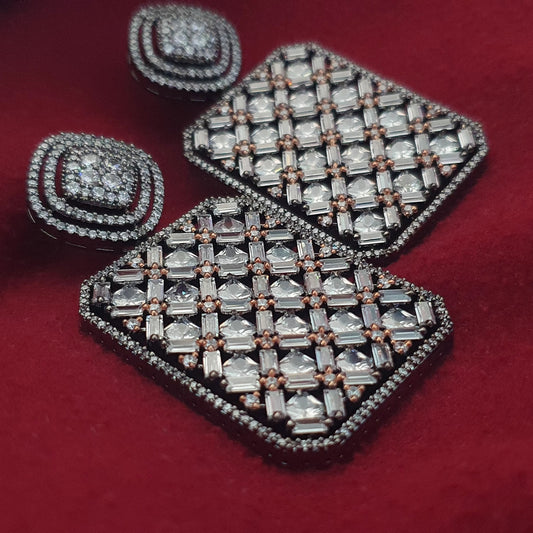 Stunning 2 tone Rectangle Earring