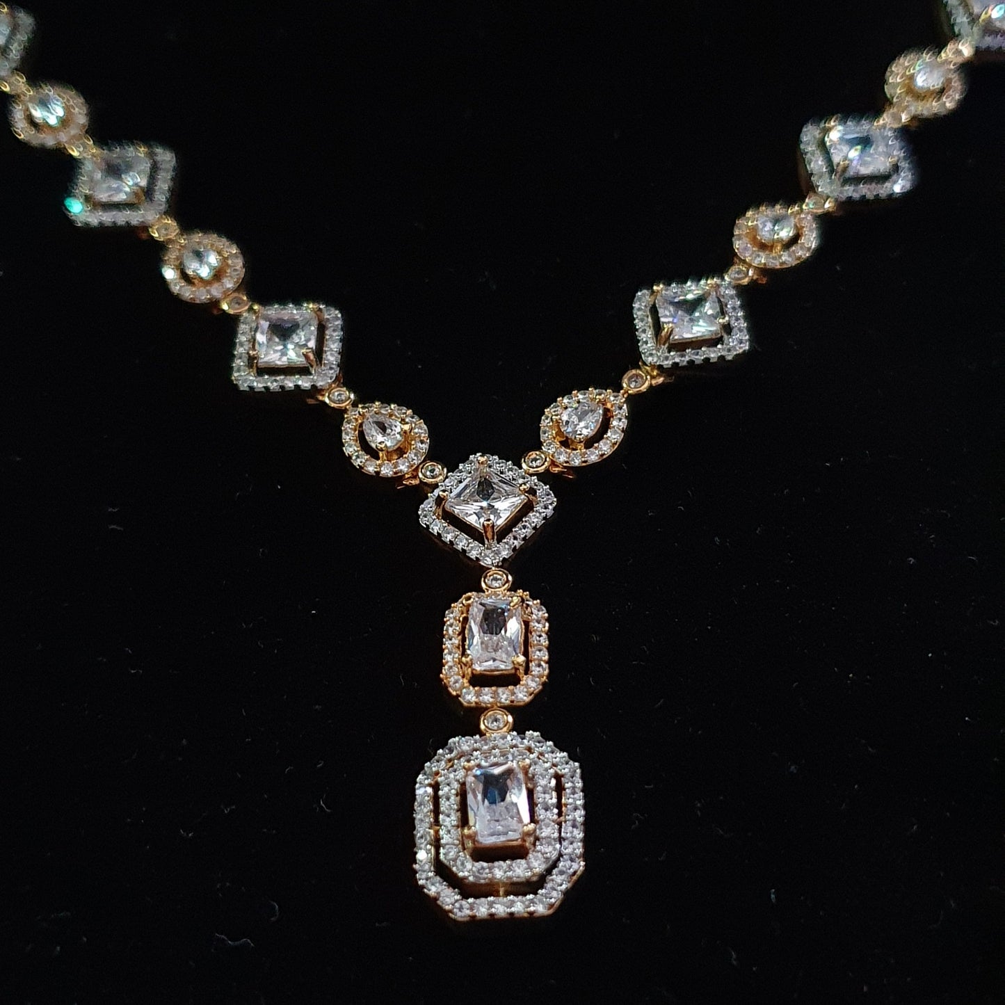 Beautiful 2 Tone Diamond Necklace Set