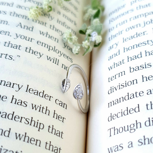 Cute Adjustable Leaf Ring