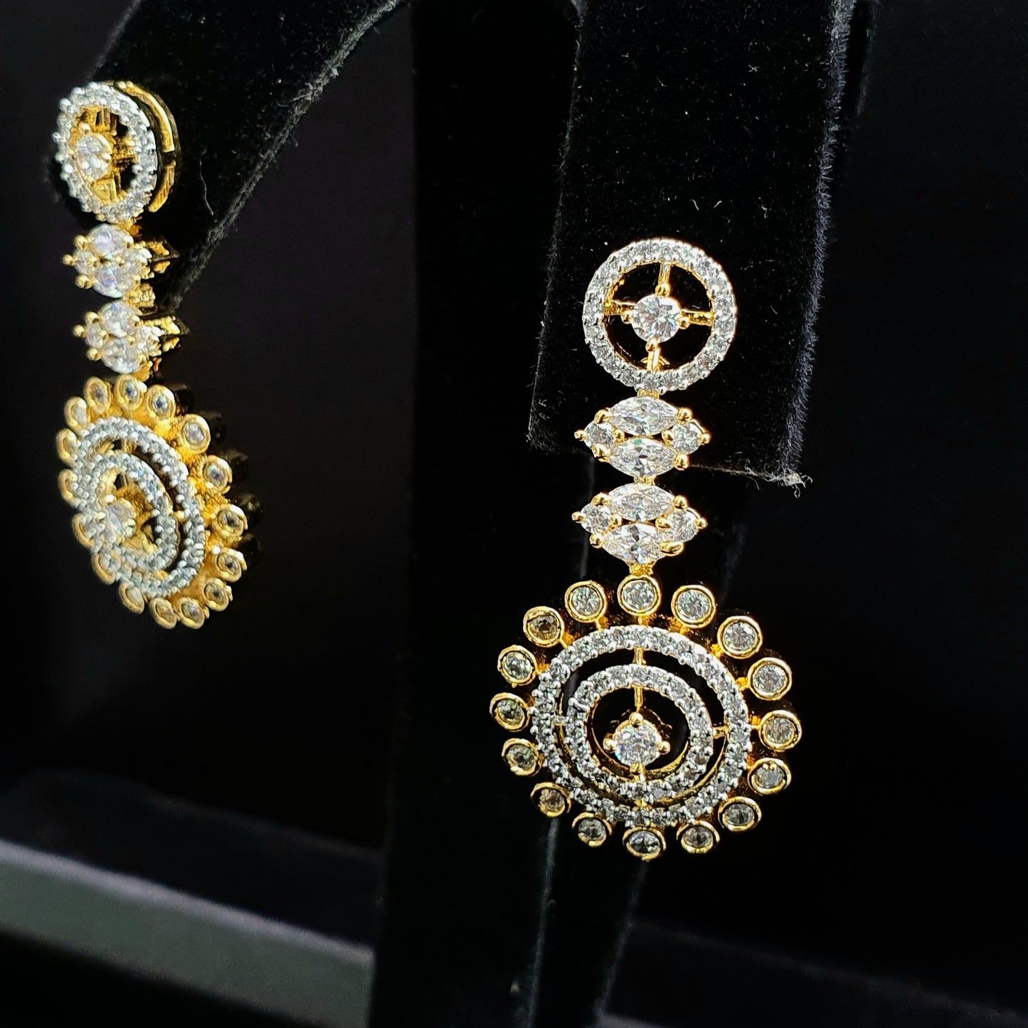 Beautiful White Stone Festive Necklace Set