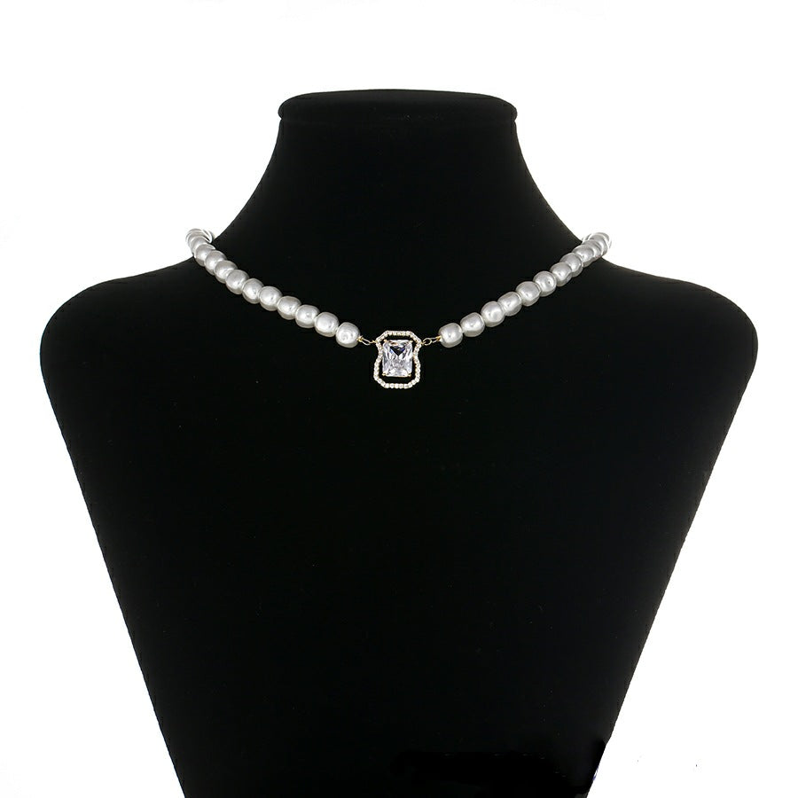 Pretty Pearl Necklace