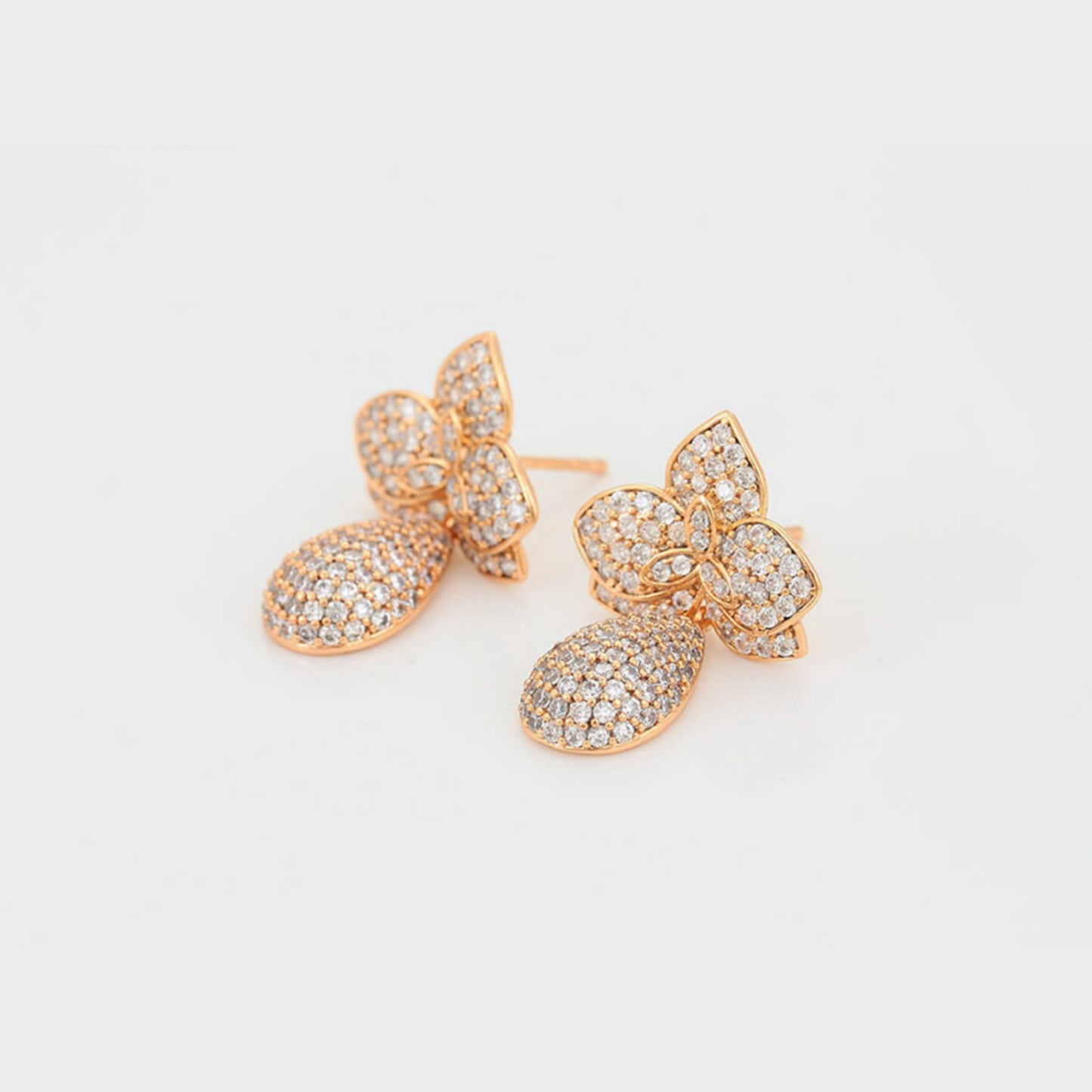 Pretty White Water Drop Earring