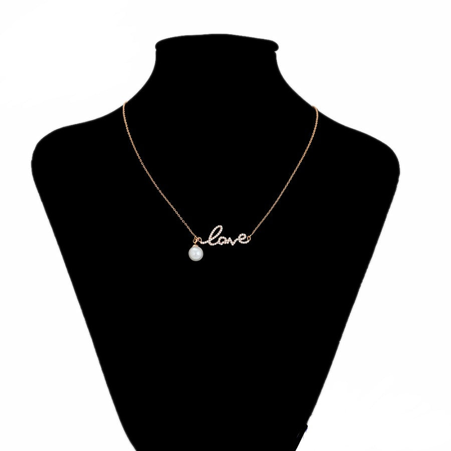 Pretty Love Chain with a Pearl