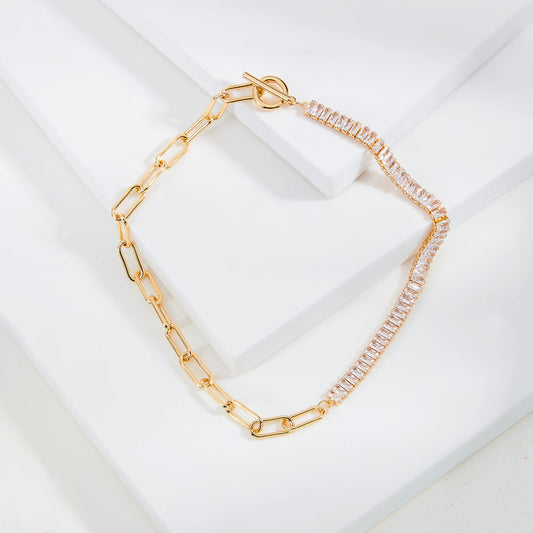 Stylish Gold Neckpiece