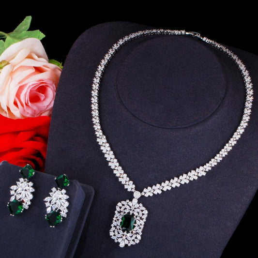 Elegant White Stone Necklace with Emerald